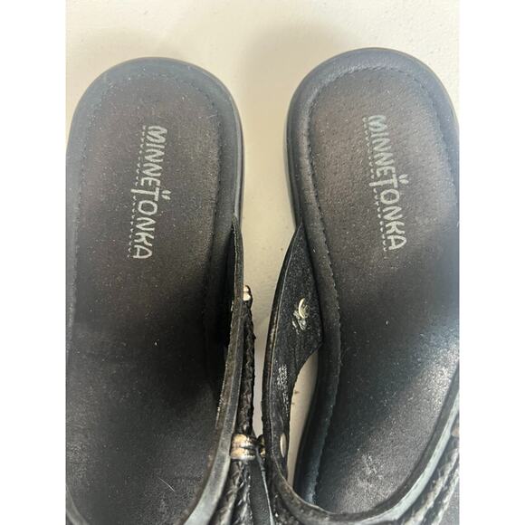 Minnetonka Sandals Womens 10 M Silverthorne Black Silver Concho Boho Gorpcore - Picture 4 of 7